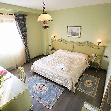 Hotel Victoria Tiranë Ngoại thất bức ảnh